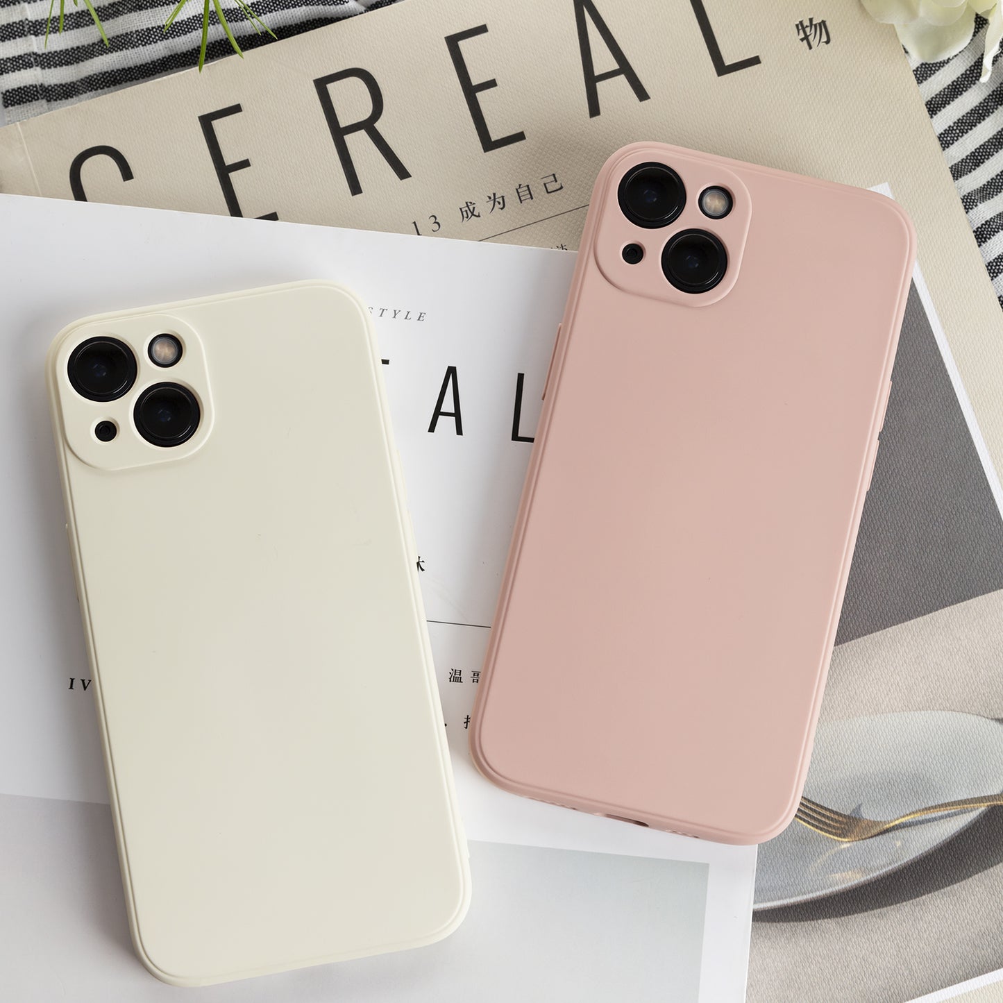 Coque en silicone pour iPhone 15 Plus
